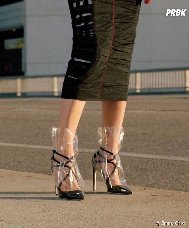 Virgil Abloh a fait une collaboration avec Jimmy Choo.
