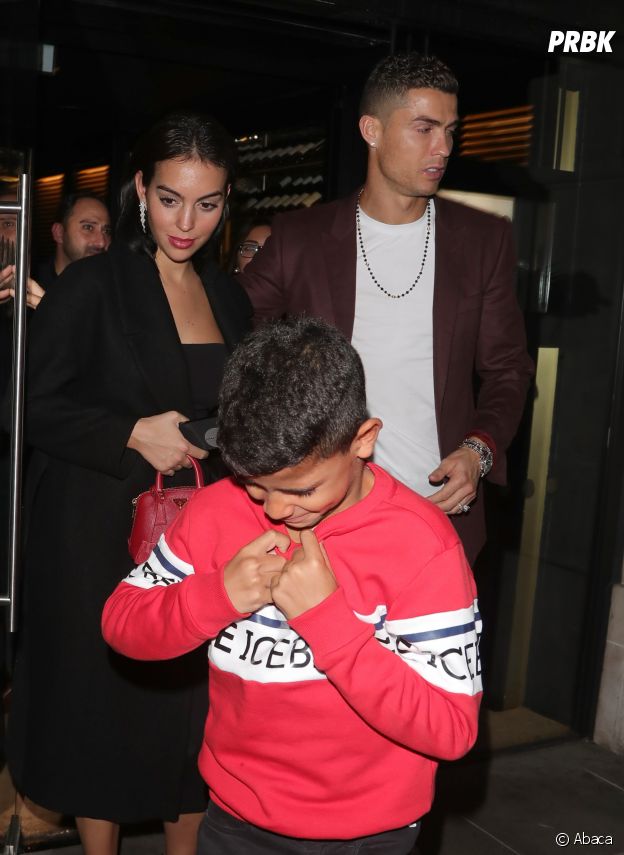 Cristiano Ronaldo et Georgina Rodriguez fiancés ? Ils prépareraient leur mariage.