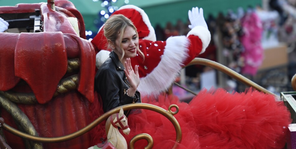 Disneyland Paris : Chiara Ferragni à la parade de Noël