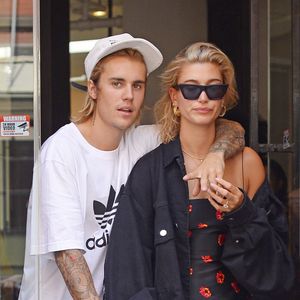 Justin Bieber jaloux : Snoop Dogg complimente Hailey Baldwin, il le recadre.