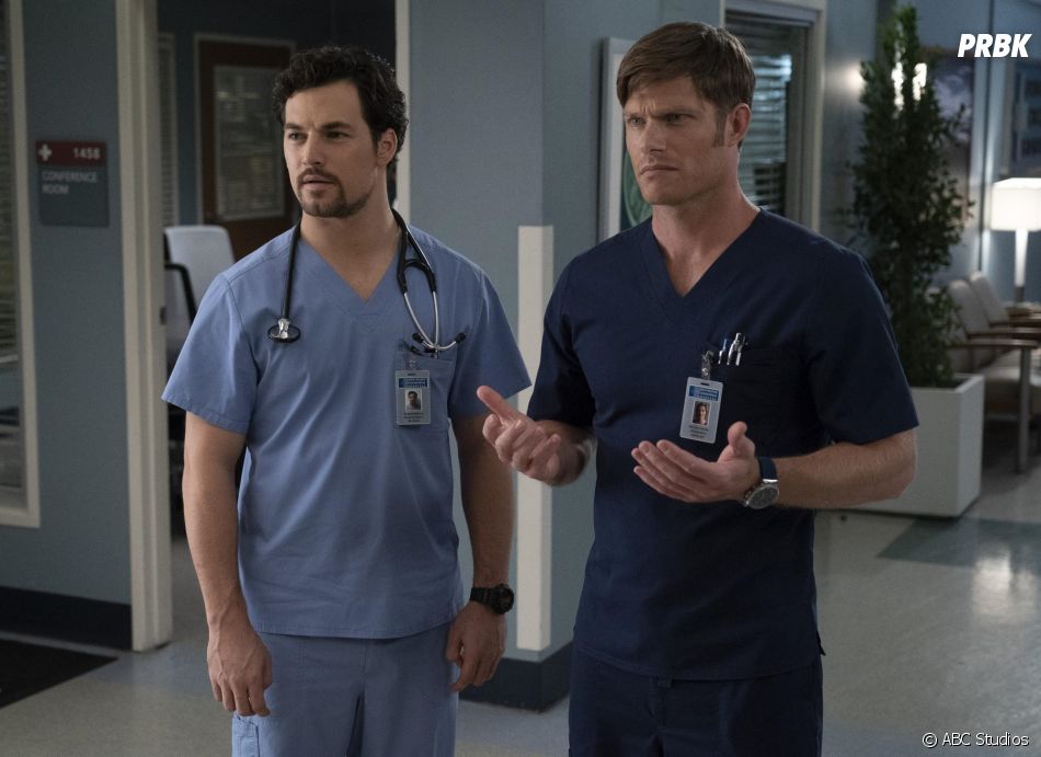 Grey's Anatomy saison 15, épisode 9 : DeLuca et Link sur une photo