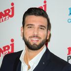 Aymeric Bonnery de retour sur NRJ12, plus d'un an après l'arrêt du Mad Mag