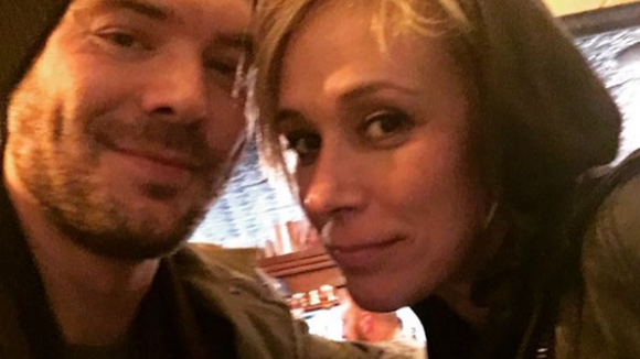 Murder - Charlie Weber (Frank) et Liza Weil (Bonnie) séparés : l'acteur annonce leur rupture ?