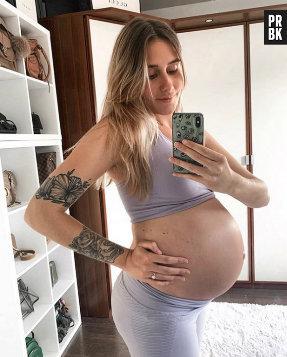 Jesta enceinte de Benoît : la future maman a dévoilé le prénom de leur bébé.