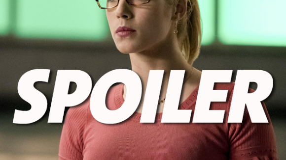 Arrow saison 7 : que s'est-il passé pour le départ de Felicity ?