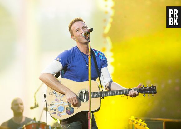Dakota Johnson et Chris Martin de nouveau en couple : ils s'affichent complices à la plage