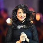 "Parle à ta tête" : Indila enfin de retour avec un nouveau single !