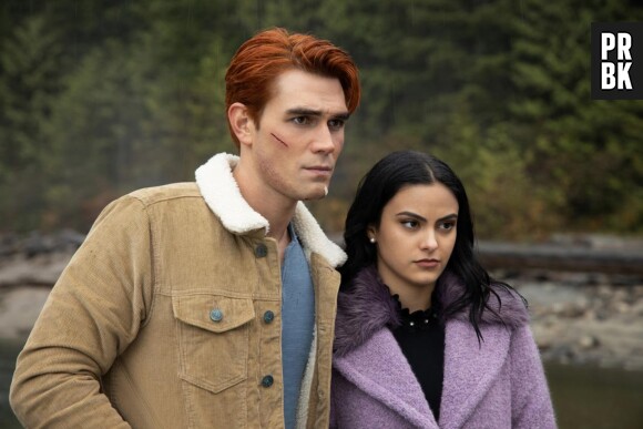 Riverdale saison 4, épisode 9 : Archie et Veronica sur une photo