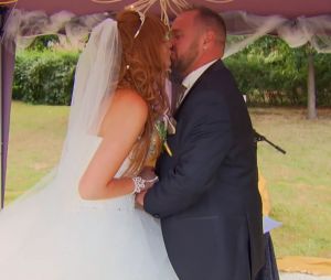 Sandrine (4 mariages pour 1 lune de miel) atteinte d'un cancer : son mari David confie qu'elle a perdu la vue et fait une hémorragie cérébrale