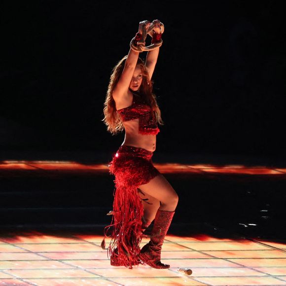 Shakira crée le buzz avec sa langue au Super Bowl 2020 : voilà ce que son geste signifie vraiment