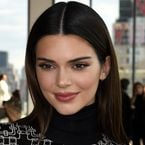 Kendall Jenner s'engage contre le coronavirus avec une collab stylée