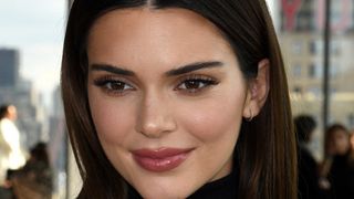Kendall Jenner s'engage contre le coronavirus avec une collab stylée