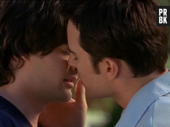Dawson : Jack et Ethan s'embrassent, c'est le premier baiser gay entre deux hommes de la télévision américaine