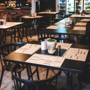 Réouverture des restaurants : plus de menus papier, distanciation... les règles qui changent