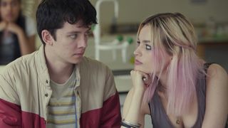 Sex Education saison 3 : Asa Butterfield veut plus d'Otis et Maeve, mais pas forcément de couple