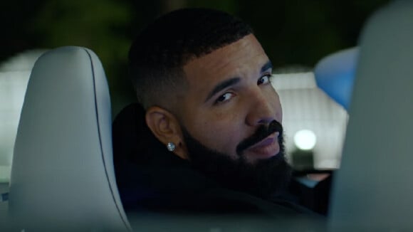 Drake positive dans son nouveau clip Laugh Now Cry Later