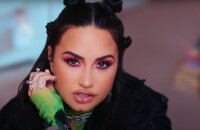 Demi Lovato évoque sa dépression et ses envies suicidaires sans filtre pour "OK Not To Be OK"
