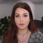 EnjoyPhoenix : sa mise au point sur la maternité et "la pression mise aux femmes"