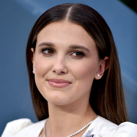 Millie Bobby Brown "bouleversée" : en larmes, elle raconte le manque de respect d'une fan qui l'a filmée alors qu'elle lui avait demandé de ne pas la filmer