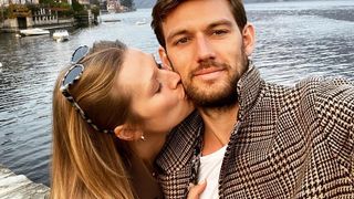 Alex Pettyfer bientôt papa : Toni Garrn est enceinte de l'acteur de Magic Mike