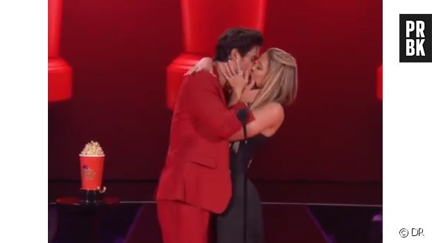 Chase Stokes et Madelyn Cline (Outer Banks) s&#039;embrassent... après avoir gagné le prix de meilleur baiser