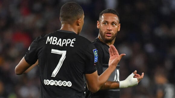 Kylian Mbappé traite Neymar de "clochard" en plein match, tensions à venir au PSG ?