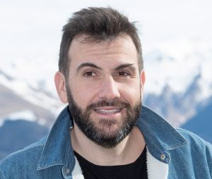 Camping Paradis : Laurent Ournac se confie sur le tournage de l'épisode Les Bleus font du ski, où sa fille a pu le rejoindre.