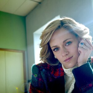 Kristen Stewart métamorphosée en Diana dans Spencer