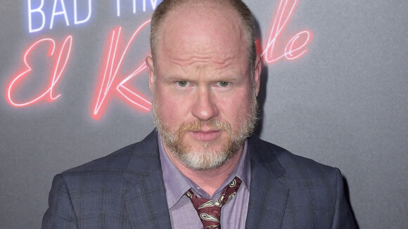 Joss Whedon "grossier" et infecte ? Il contre-attaque et s'en prend à Gal Gadot et Ray Fisher