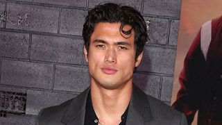 Charles Melton (Riverdale) de nouveau en couple après sa nouvelle rupture avec Camila Mendes ?