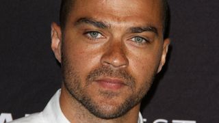 Jesse Williams (Grey's Anatomy) : énorme réduction de la pension pour ses enfants, victoire contre son ex-femme