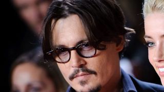 Johnny Depp VS Amber Heard : l'acteur révèle sa réaction en découvrant le célèbre "caca dans le lit" de son ex-femme
