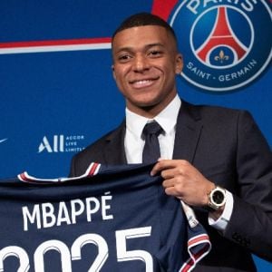 Kylian Mbappé répond à l'attaque de Karim Benzema.