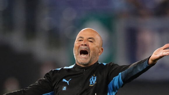 Jorge Sampaoli quitte l'Olympique de Marseille : "Le chauve nous fait pipi dessus", 11 tweets de supporteurs dégoûtés