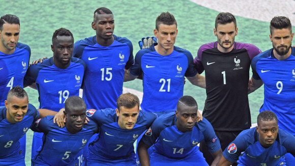 "Si je pouvais revenir en arrière..." : un joueur de l'Equipe de France regrette d'avoir joué avec les Bleus, les supporters en colère