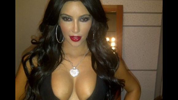 Kim Kardashian ... ''Mes seins sont 100 % naturels''