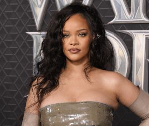"S'il est nul à chier, je ferai semblant d'aimer", le retour de Rihanna rend les fans foufous, la preuve en 10 tweets