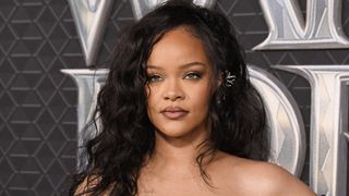"S'il est nul à chier, je ferai semblant d'aimer" : le retour de Rihanna rend les fans hystériques, la preuve en 12 tweets