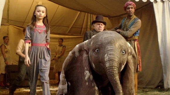 Dumbo : pourquoi les animaux ne parlent pas dans le film ? Tim Burton répond au grand mystère