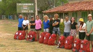 "À moi les 20 kilos en plus !" : surprise, une candidate de Pékin Express annonce sa grossesse !