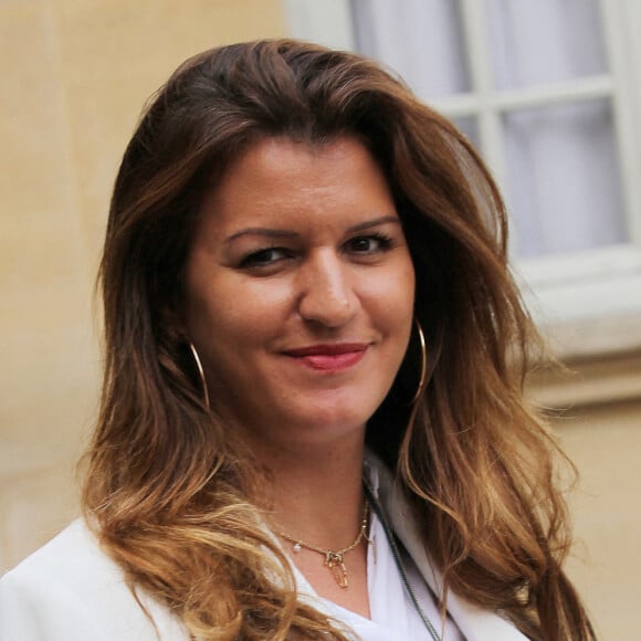 Marlène Schiappa, secrétaire d'Etat, chargée de l’Économie sociale et solidaire et de la Vie associative lors d'une réunion de travail après le lancement du conseil national de la refondation (CNR) à l'hôtel Matignon à Paris le 15 septembre 2022. © Panoramic / Bestimage  