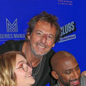 Jean-Luc Reichmann, Lola Dubini et Stomy Bugsy - Rencontre avec l'équipe de la série "Léo Matteï" lors du Festival Séries Mania à Lille le 19 mars 2023. © Stéphan Vansteenkiste/Bestimage 