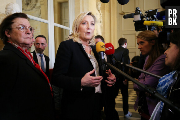 Déclaration de Marine Le Pen dans la salle des 4 colonnes à l'Assemblée Nationale à Paris, suite à l'utilisation de l'article 49.3 de la Constitution pour le vote de la réforme des retraites. Le 16 mars 2023 © Jonathan Rebboah / Panoramic / Bestimage  