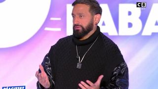 "Il nous a quittés..." : Cyril Hanouna fait l'éloge funèbre d'un chroniqueur de TPMP qui n'est pas mort et le ridiculise