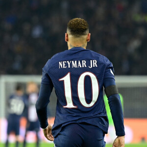 Un internaute a décidé de compiler le meilleur et le pire des chants de supporters de foot dans les stades.
Info - PSG: saison terminée pour Neymar, qui va se faire opérer - Attitude de Neymar Jr ( 10 - PSG ) - - Match de 8ème de finale aller de la Ligue Des Champions 2023 (LDC) "PSG - Bayern Munich (0-1)" au Parc Des Princes, le 14 février 2023.



