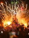  Direction Disneyland Paris dès à présent pour replonger dans ce joli voyage et garder la chanson en tête pendant environ 17 semaines. 
 Illustration ambiance Halloween à Disneyland Paris le 31 octobre 2022. © lionel urman / Panoramic / Bestimage  