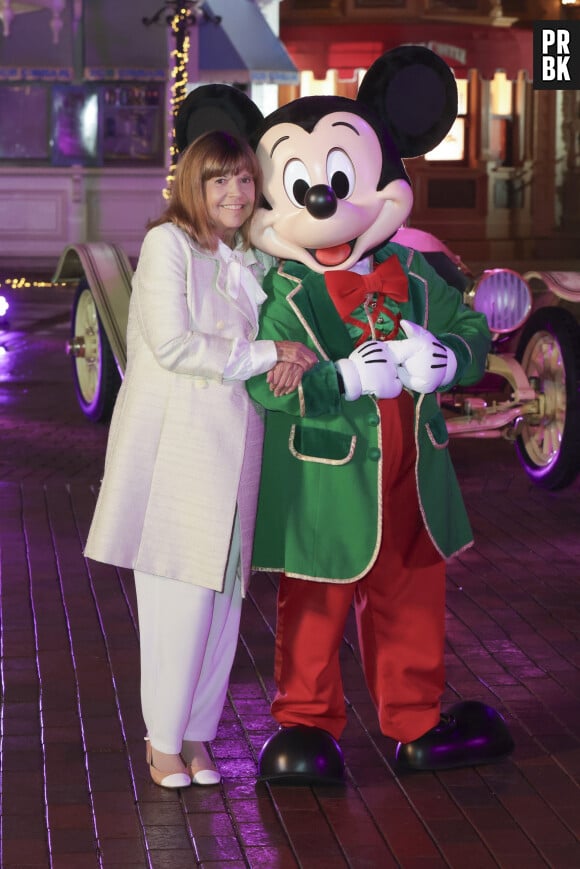 Exclusif - Mickey, Chantal Goya - Jour 3 - Tournage de l'émission "Nuit magique dans le monde de Disney" à Disneyland Paris, diffusée le 27 décembre sur M6. Le 9 septembre 2022 © C.Moreau-J.Tribeca / Bestimage