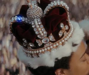 Les images de la série "Queen Charlotte: A Bridgerton Story". 