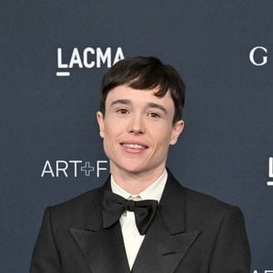 Un mot-clé vient ponctuer la chose : "#transjoy". La "transjoie, la joie d'être trans. 
Elliot Page au photocall de la soirée du "11th Annual LACMA Art + Film Gala" à Los Angeles, le 5 novembre 2022. 