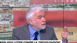 "On s'en fiche !" : Pascal Praud pris à partie sur la "décivilisation", l'animateur perd ses nerfs contre un chroniqueur